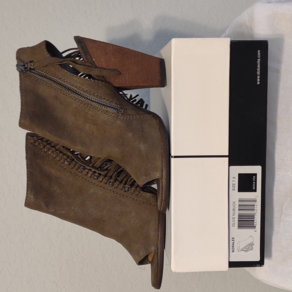 Dolce Vita Noralee Ankle Boots in Olive Nubuck. Size 7.5 EUC - Picture 15 of 15